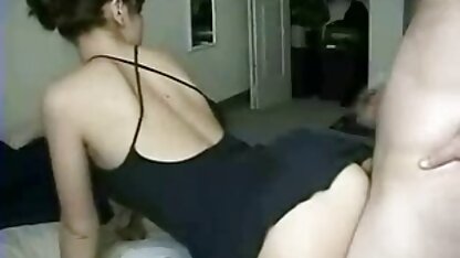 Due ragazze hanno videoporno gratis lesbiche salvato un uomo che si stava masturbando.