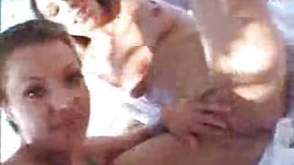 Village ragazze utilizzando giallo film porno lesbiche mature dildo per all'Aperto Masturbazione